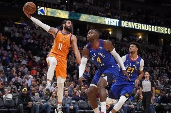  太阳加时险胜掘金登顶西部  